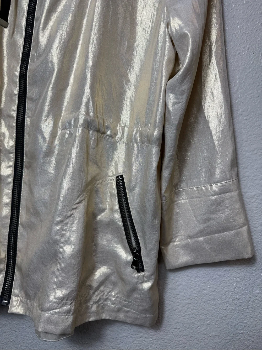 Chico’s Zenergy Metallic Hooded Anorak Utility Jacket Drawstring Waist Size 3/XL